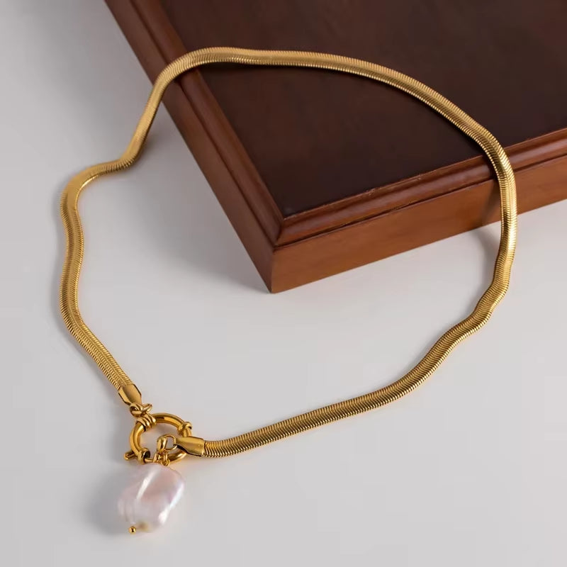 Waterproof Big Freshwater Pearl Pendant Necklaces Women Gold PVD Plated Titanium Steel Wide Flat Herribone Necklace